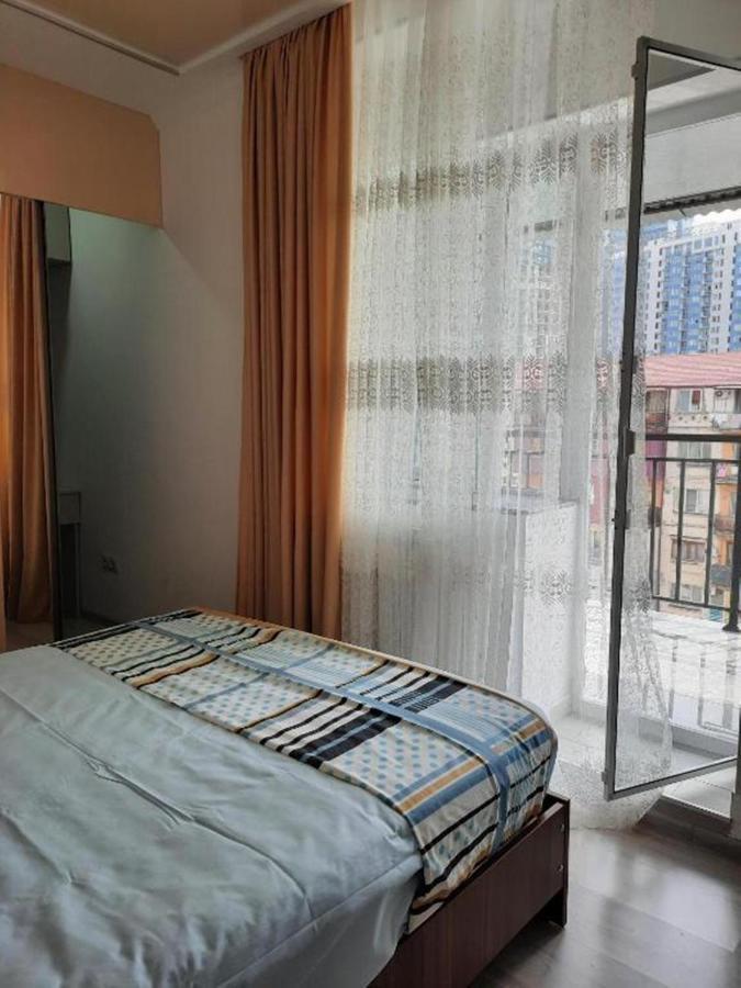 Apartment Desi With Sea View On The Beach In Μπατούμι Εξωτερικό φωτογραφία